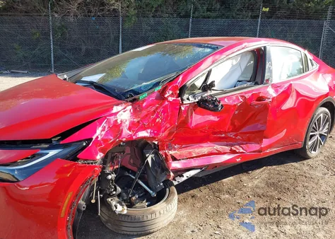 2024 Toyota Prius Xle z USA, uszkodzony, nr VIN JTDACAAUXR3041475